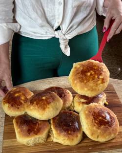 Pão de batata recheado!